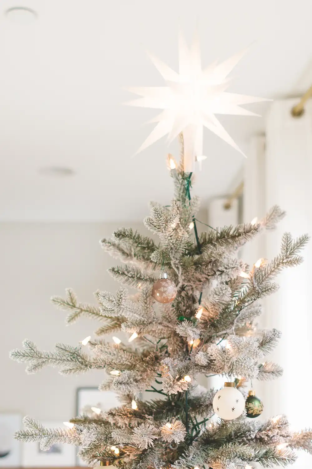 Minimalist Christmas Tree Topper