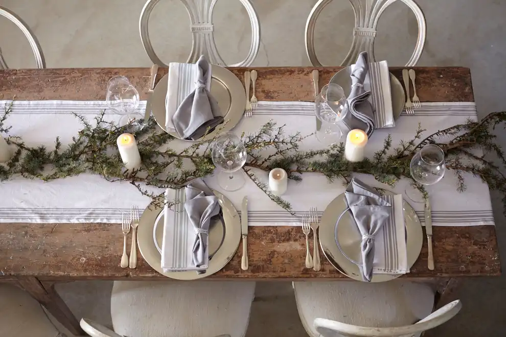 Minimalist Winter Table