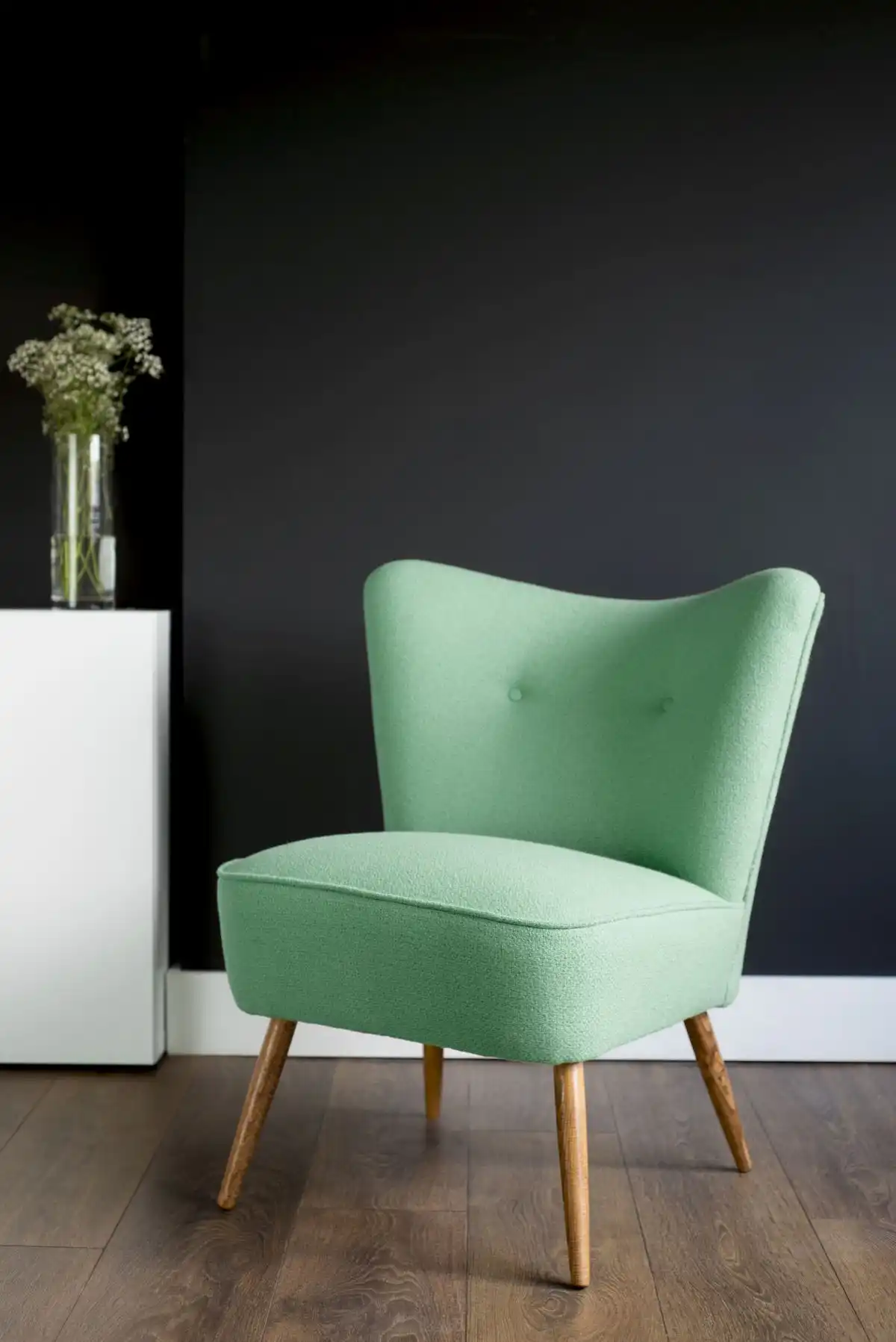 Mint armchair design