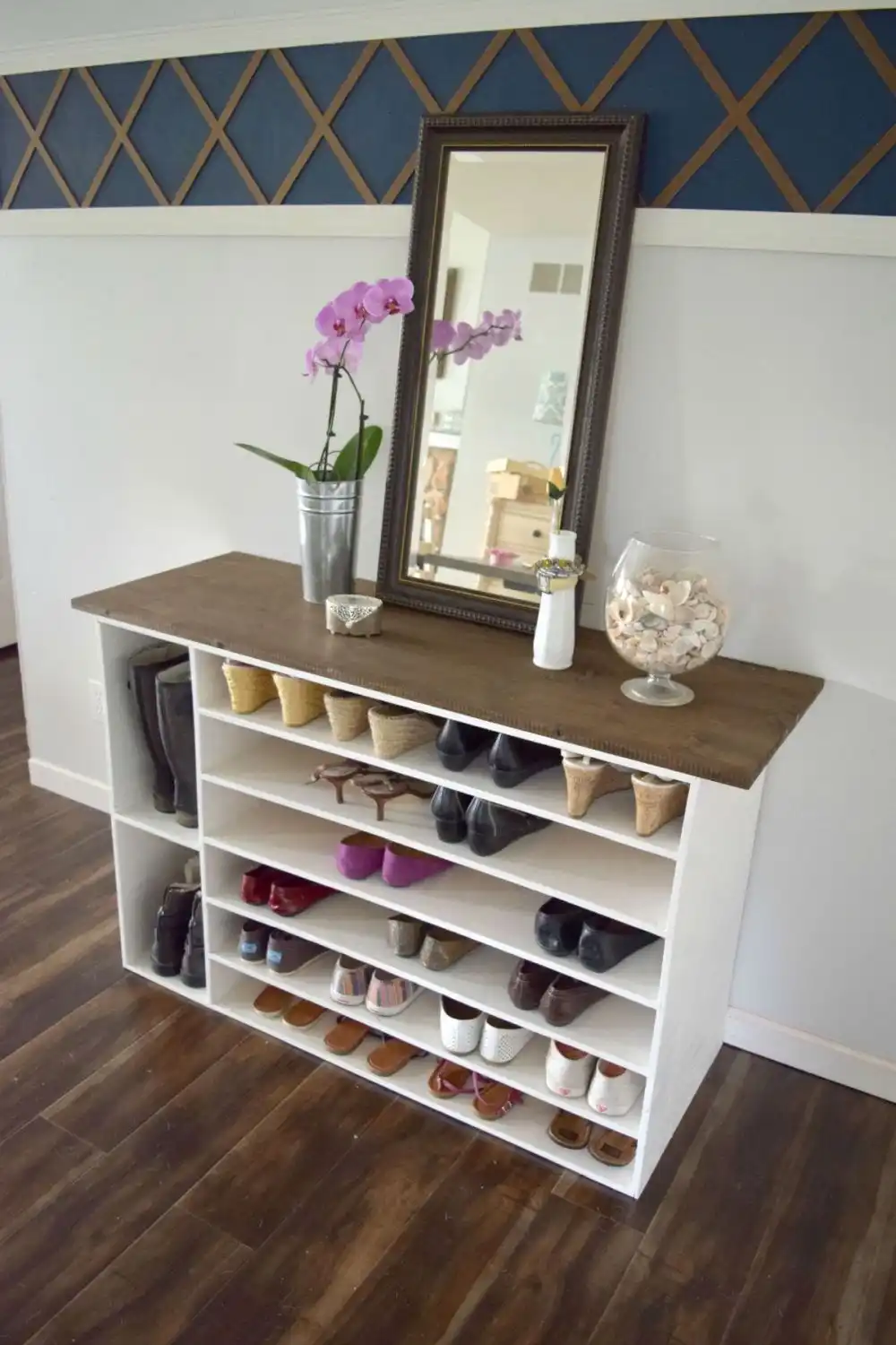 shoe storage cabinet