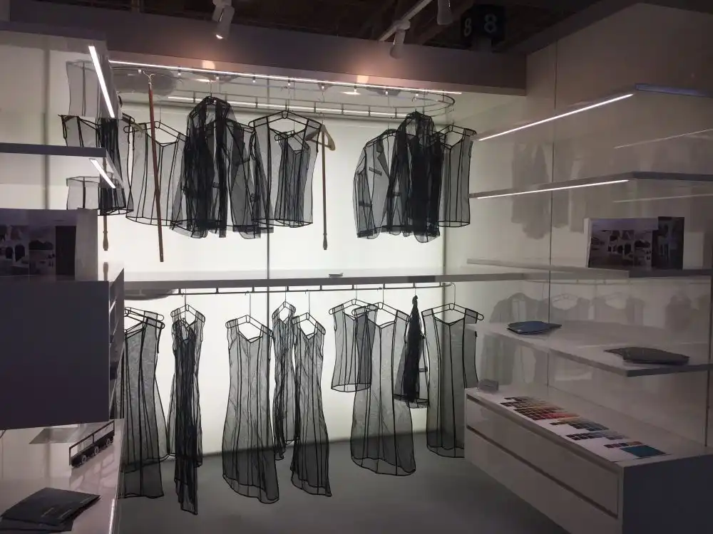 Modern and powerful walk in closet