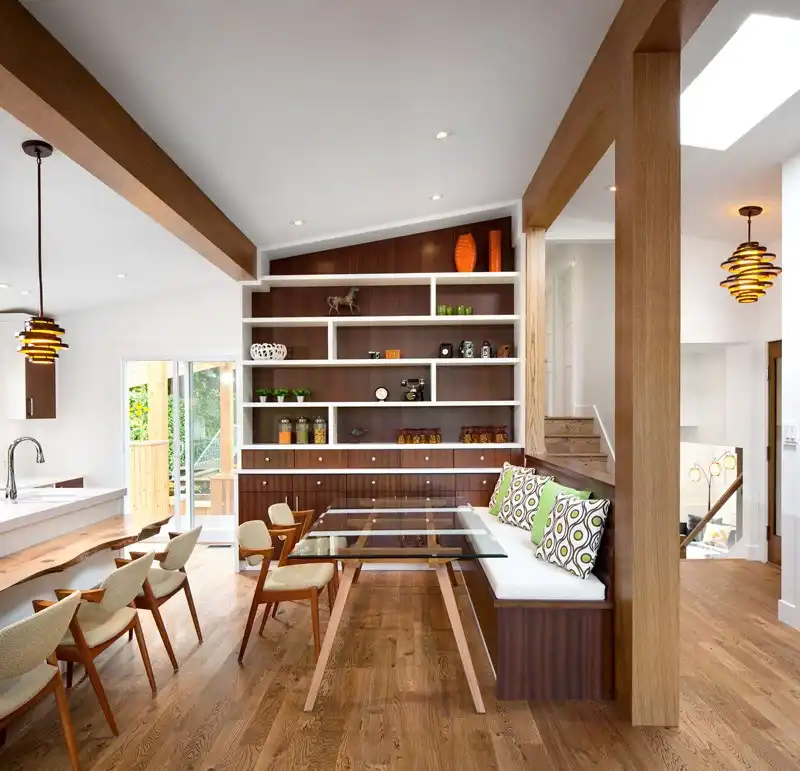 Modern dining are with a built in banquette