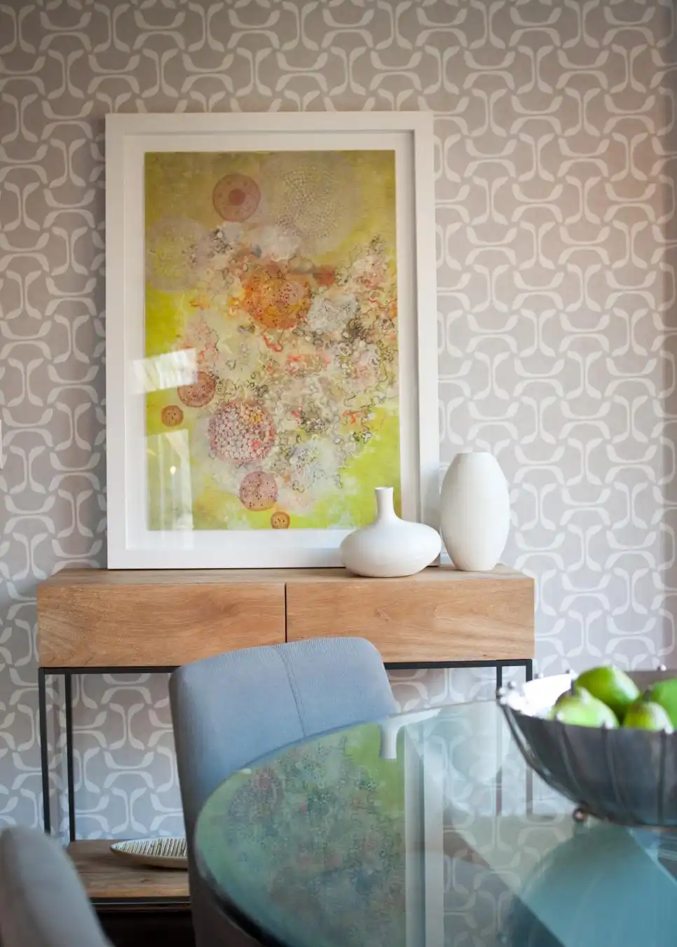 Modern dining room gray pattern wallpaper