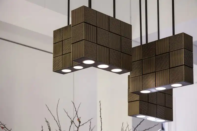 Modern pendant lighting fixture