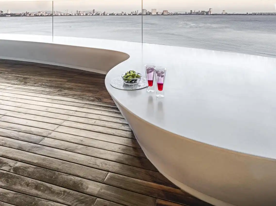 Mumbai Queens Necklace Apartment Decor balcony