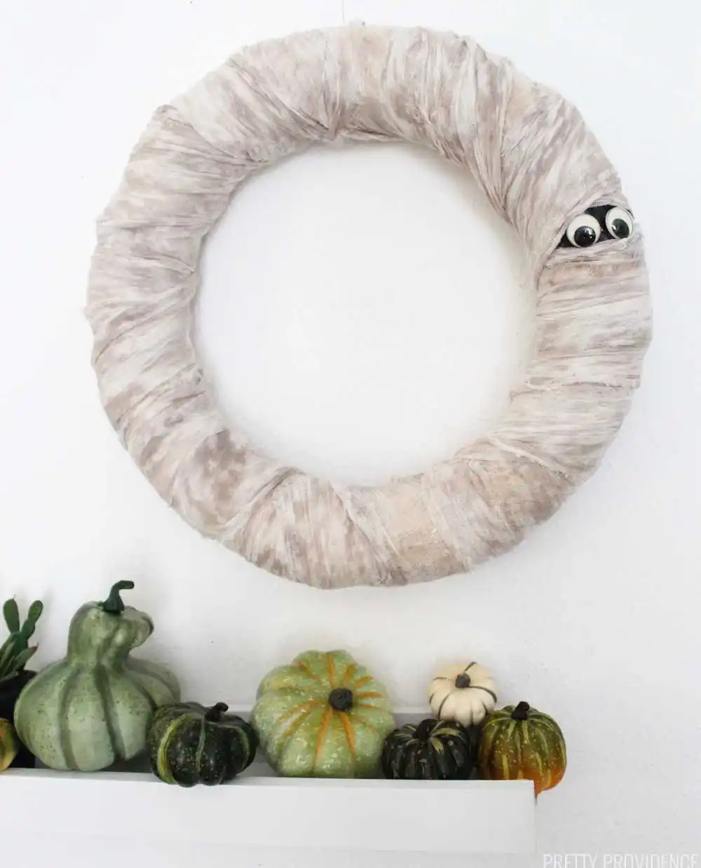 Mummy halloween Wreath