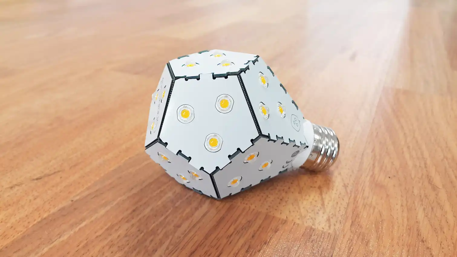 Nano Bloom white side