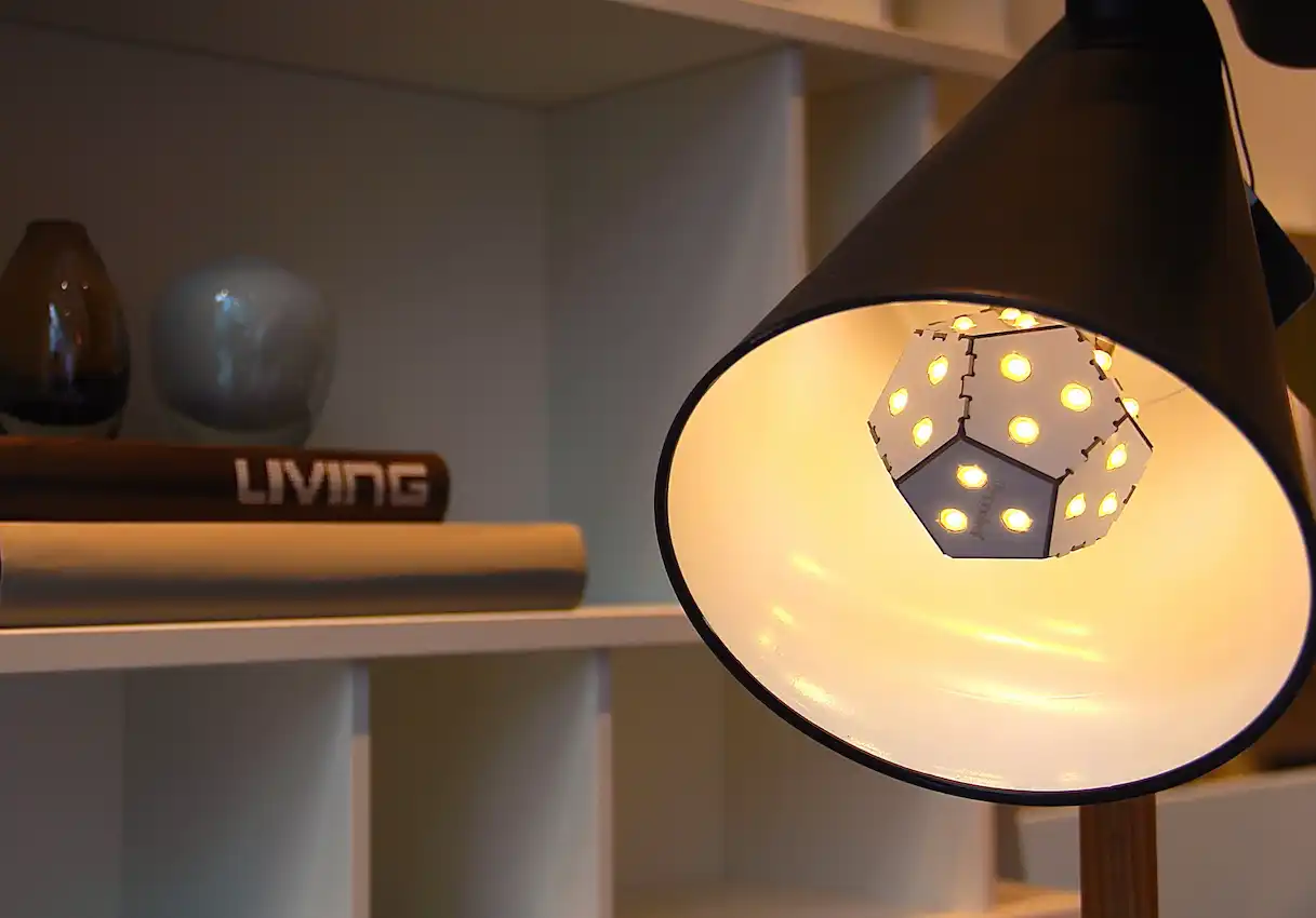 Nanoleaf white in lamp