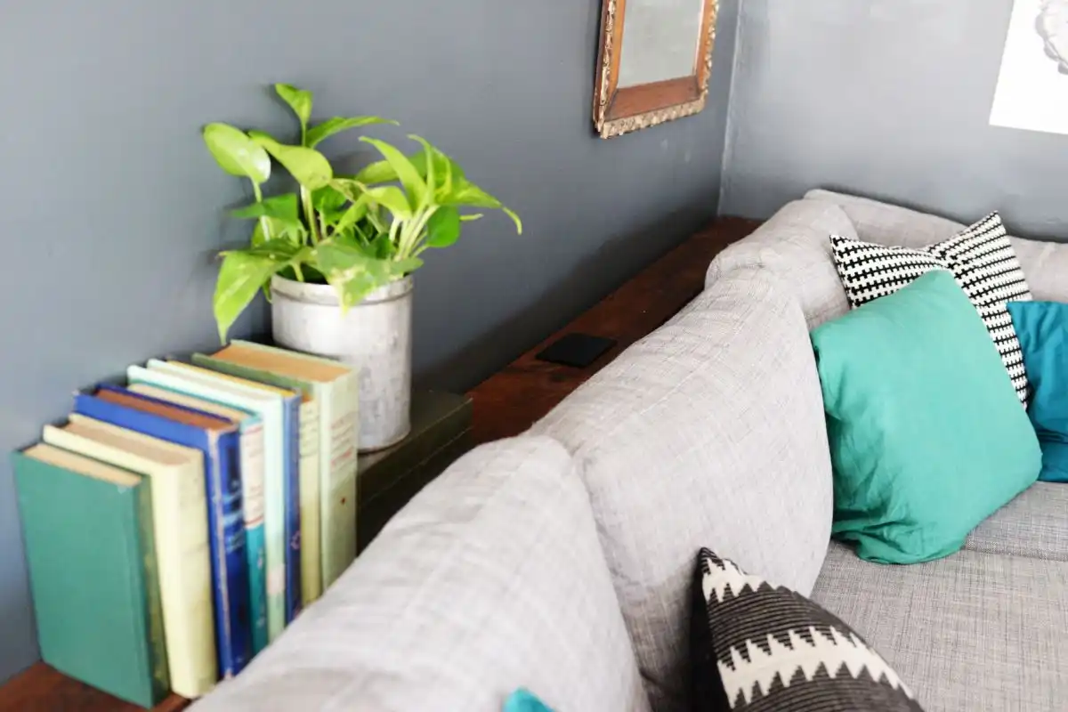 Narrow Sofa Table With Outlet