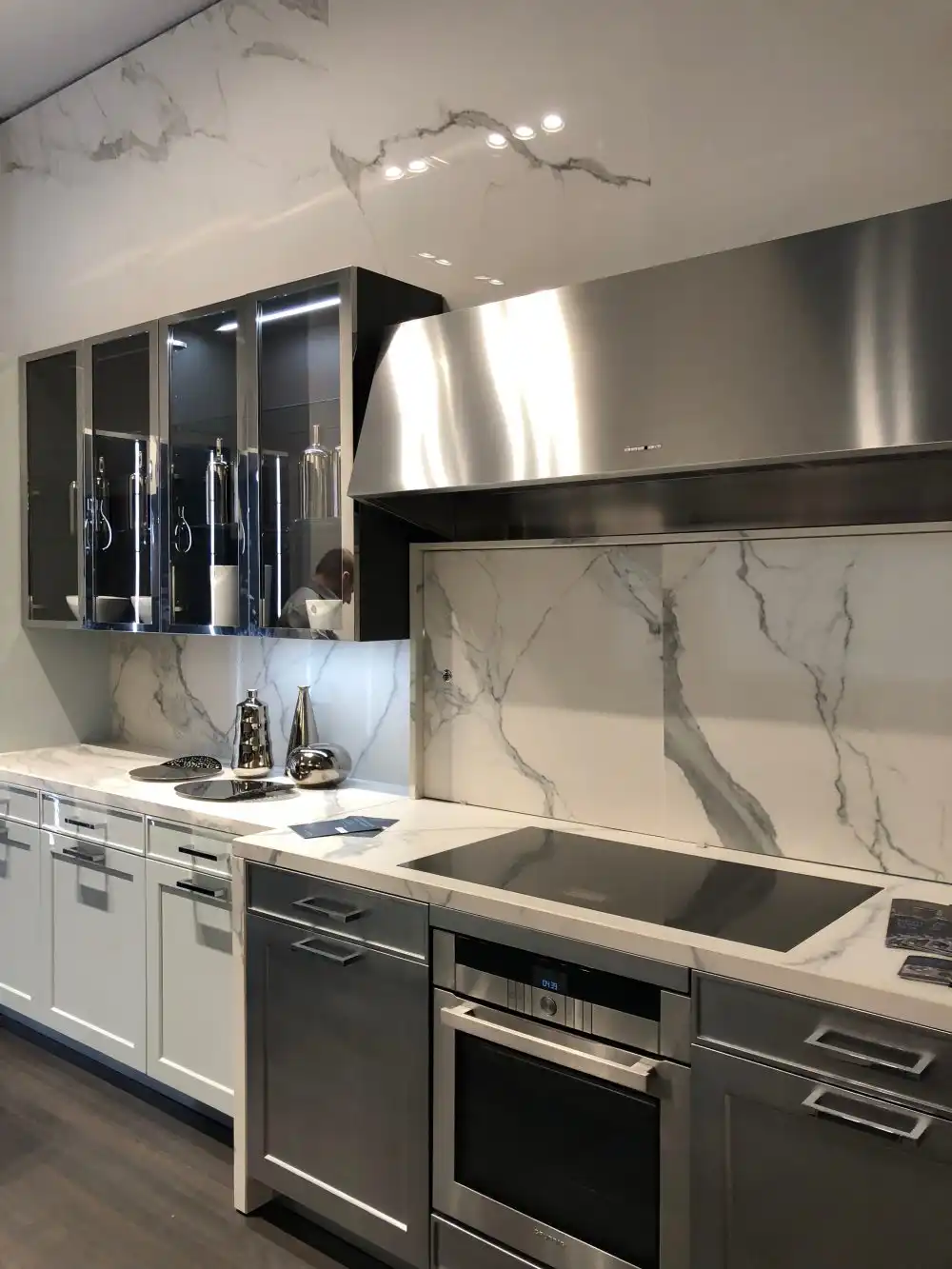 White Marble is a True Staple of Modern Kitchen Decor