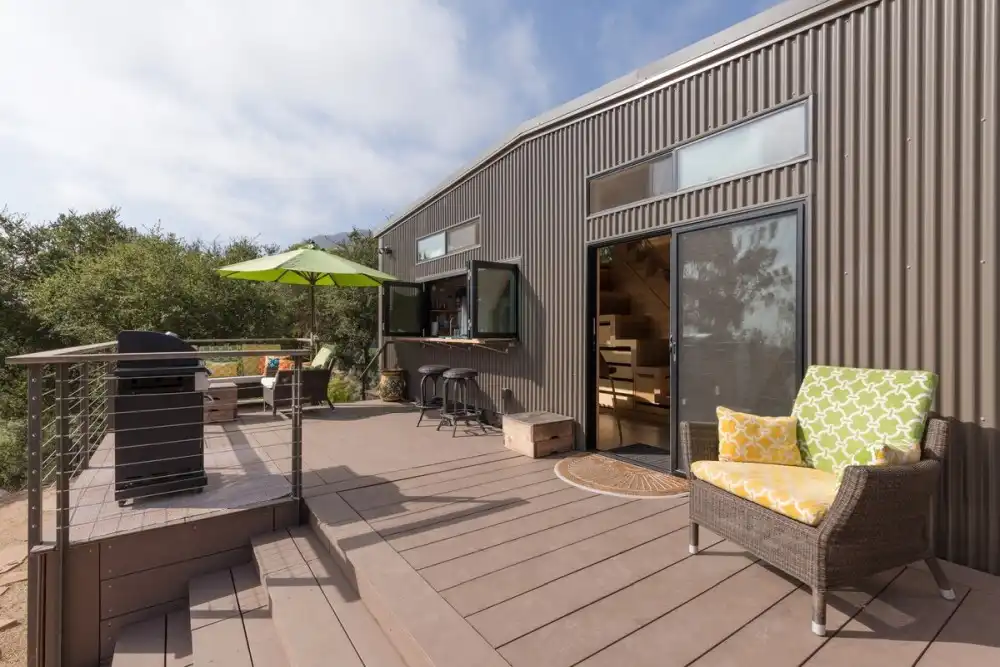 Ocean view Tiny House 1 Mile to the beach