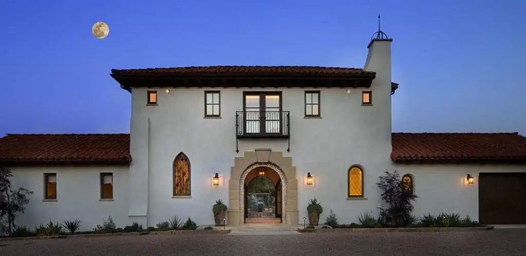 Ojai Hacienda By Tom Meaney