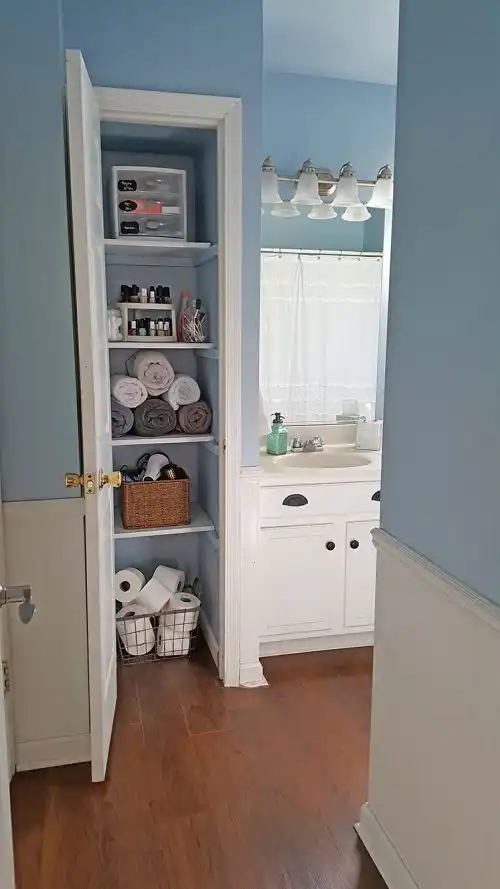One type of item per shelf