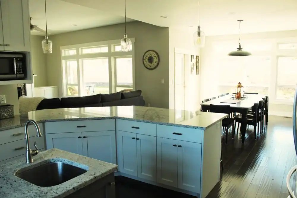 Open Concept Undergo a minor kitchen remodel