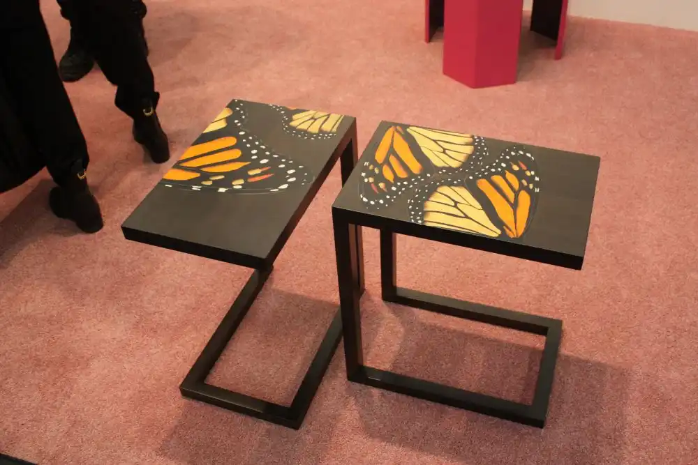 Orange Butterflyes on the Side Tables Design