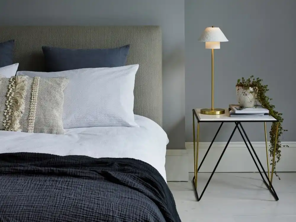 Oxford original table lamp for bedroom