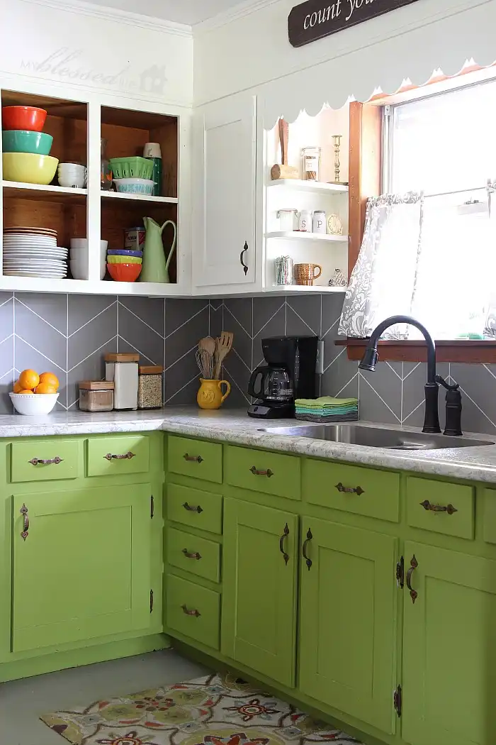 Paint the backsplash