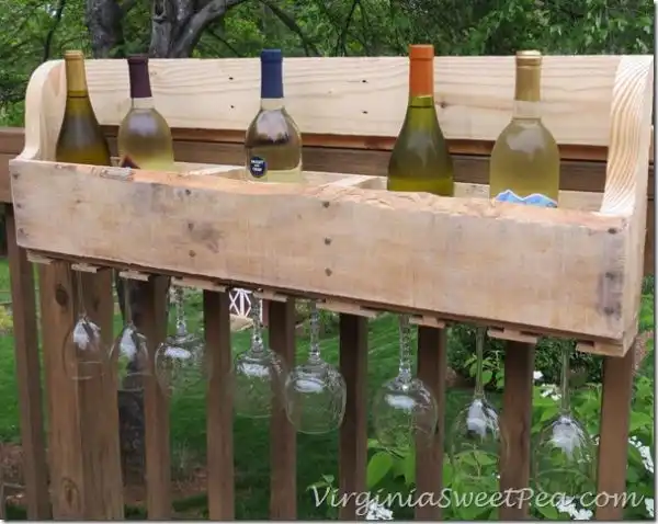 Pallet Wine Rack thumb