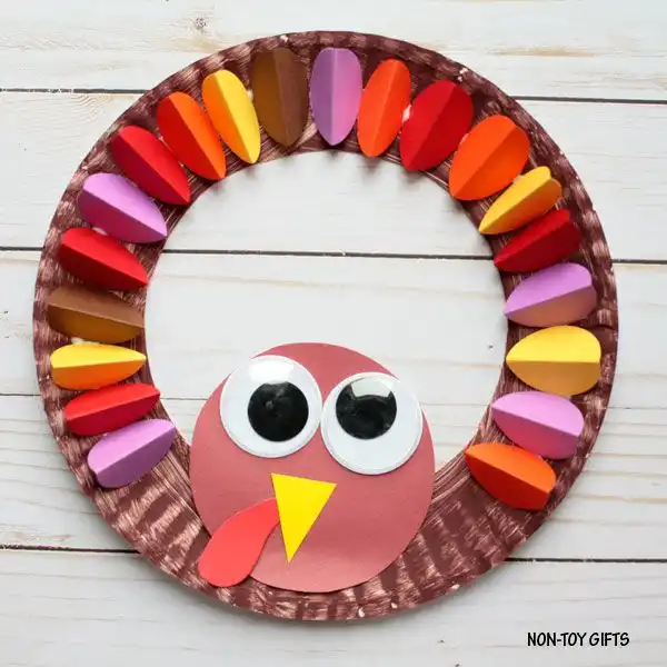 Paper plate turkey wreath