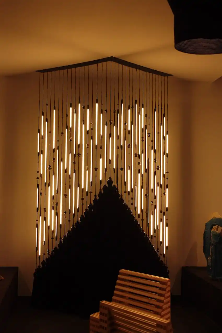 This piece is available in any number of strands with one, two, or three lights in each strand.