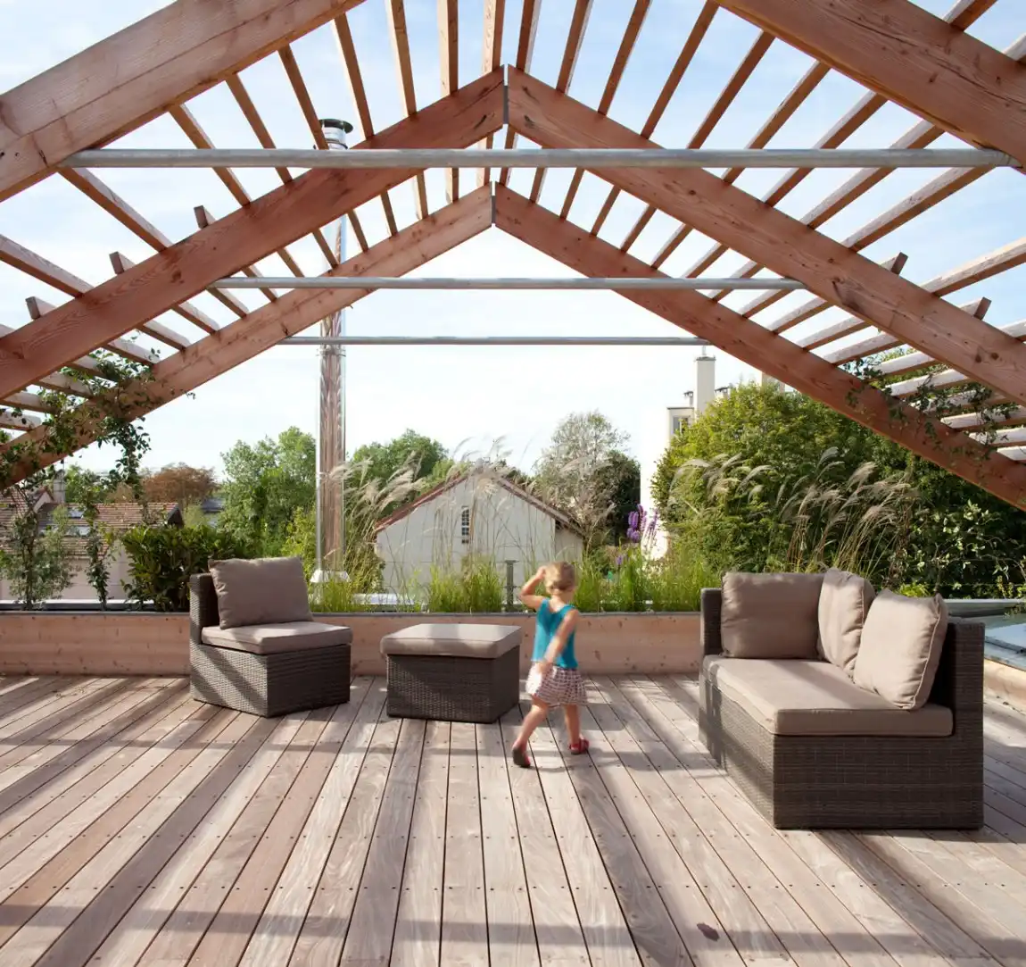 Pergola Eco Sustainable House by Djuric Tardio Architectes