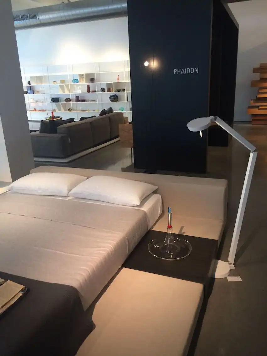 Platform wall bed