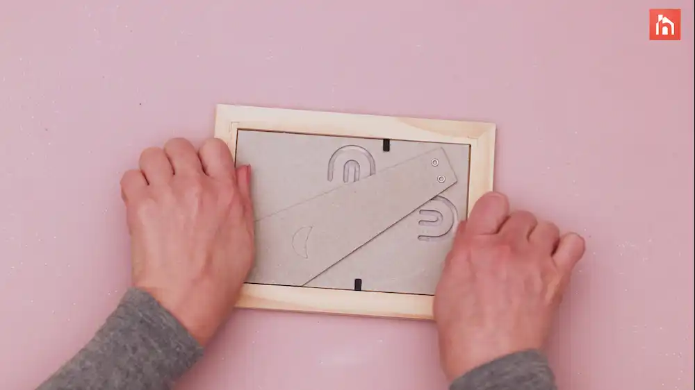 Popsicle stick wall decor craft step 1