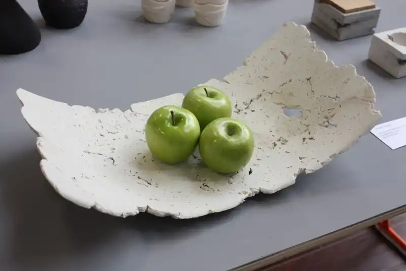 The elegant curve of this Pratt piece, paired with the organic and imperfect surface of the material makes for a simple yet accomplished ork.