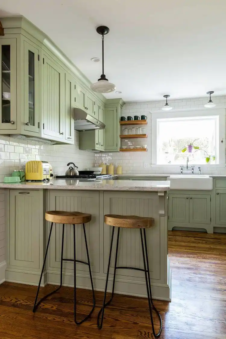 Pros of a peninsula kitchen