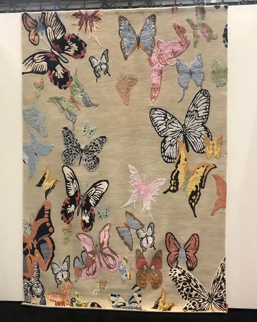 Put up a Wall Hanging, Tapestry or Rug