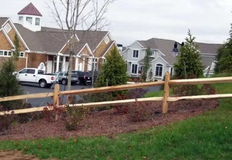 Rail fence and split rails