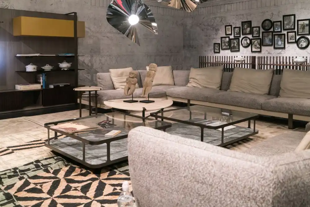 Rectangular coffee table with glas stop and walnut frame