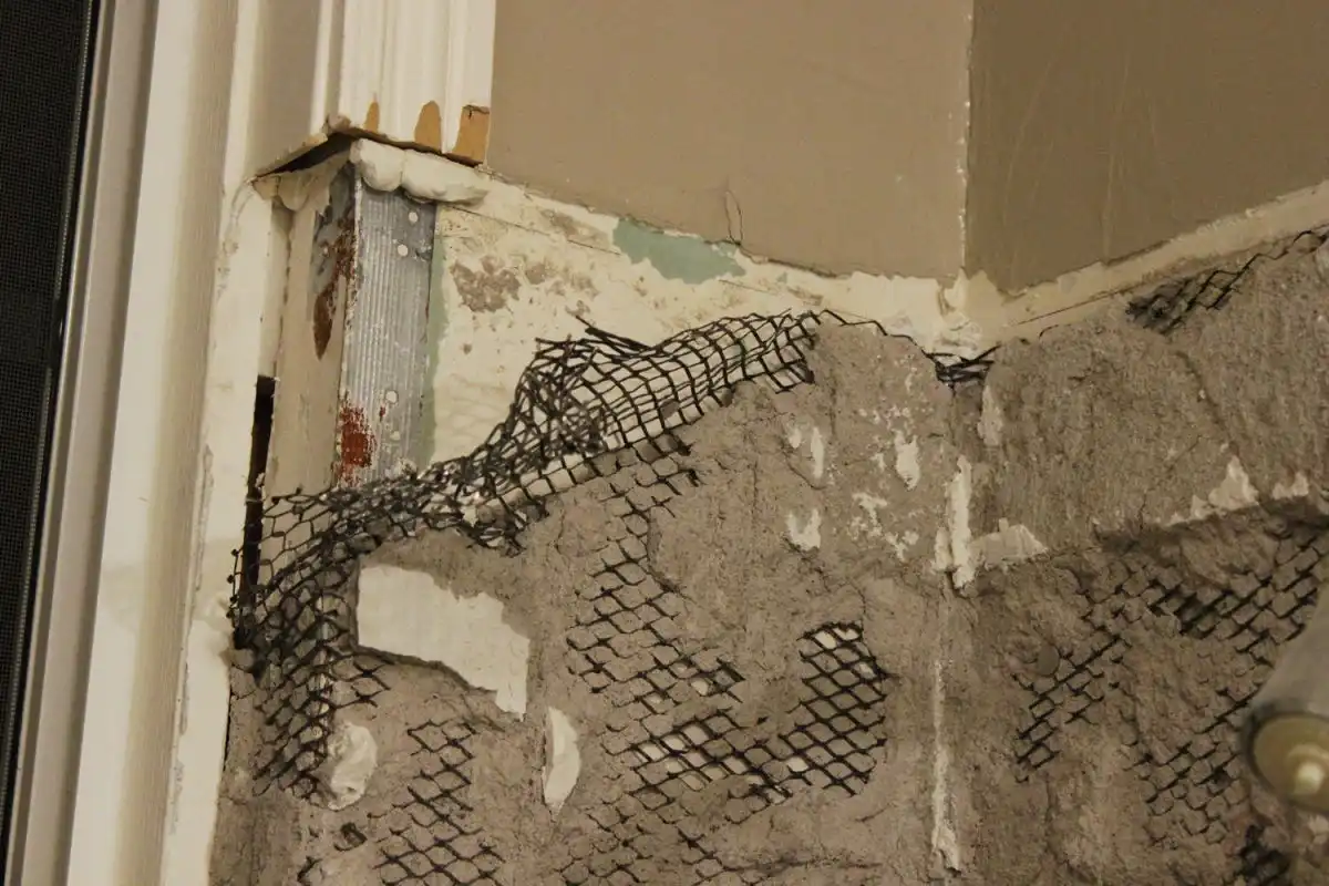 Removing the metal mesh