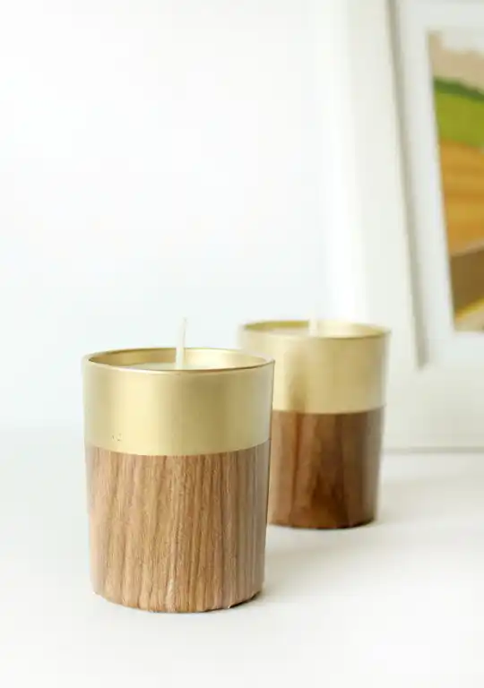 Retro faux wood candles