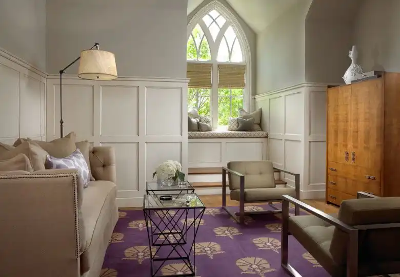 Right shades and accents for a feminine living