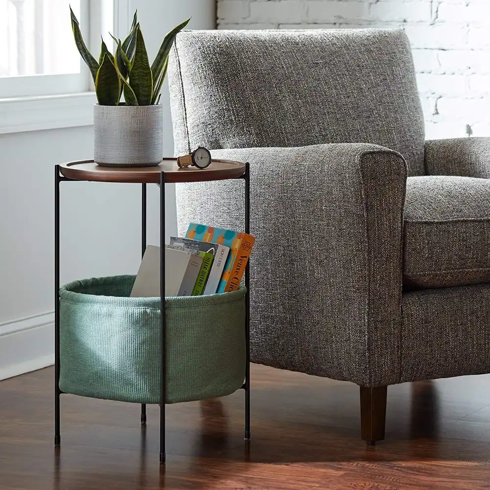Round end table with basket