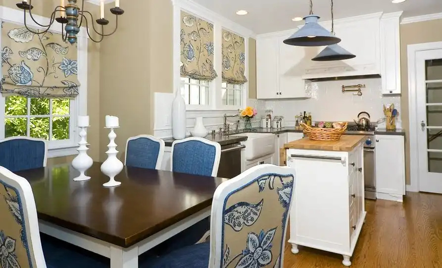 Roman shades window treatment