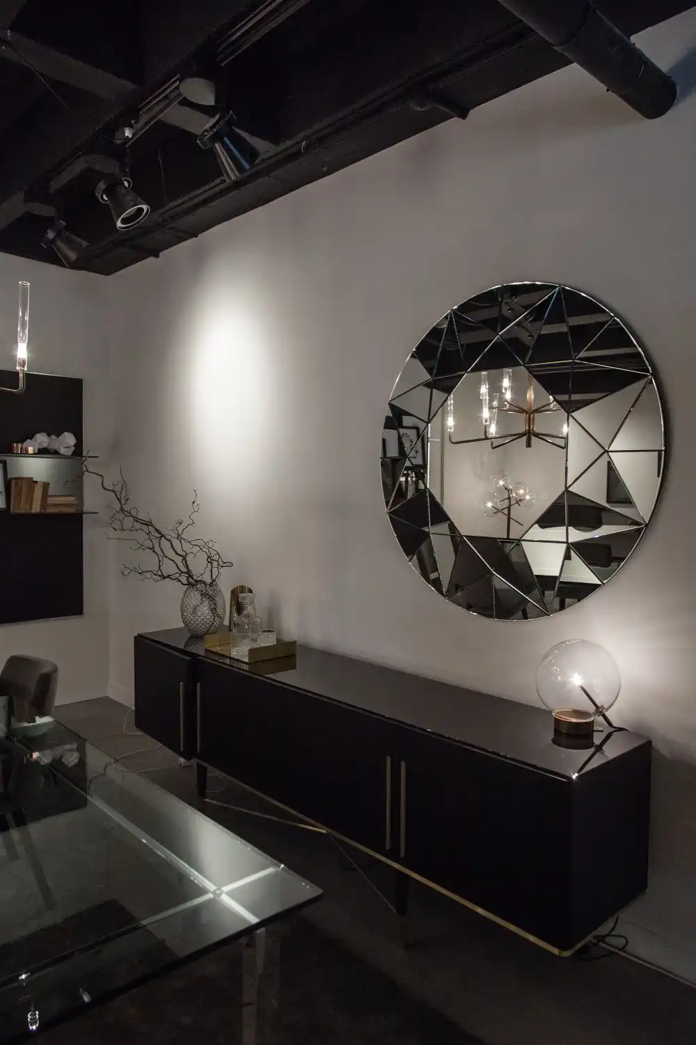 Round diamond 3D mirror design