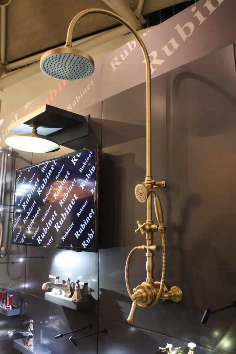 Rubinet retro showerhead