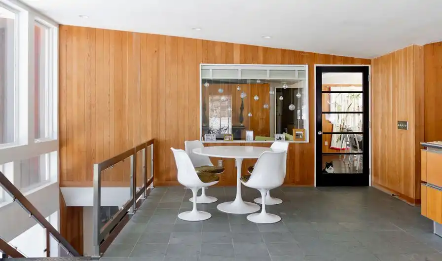 Saarinen Tulip Armless Chair and Table