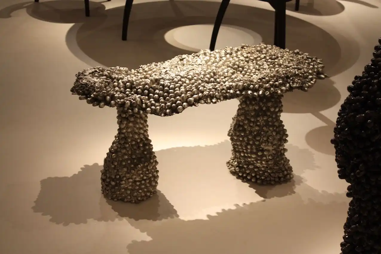 The rounded shapes of the cocoons are perfect for the organic form of the bench.