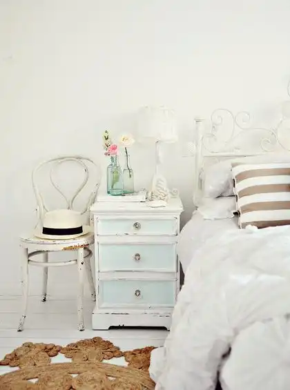 Shabby chic night stand