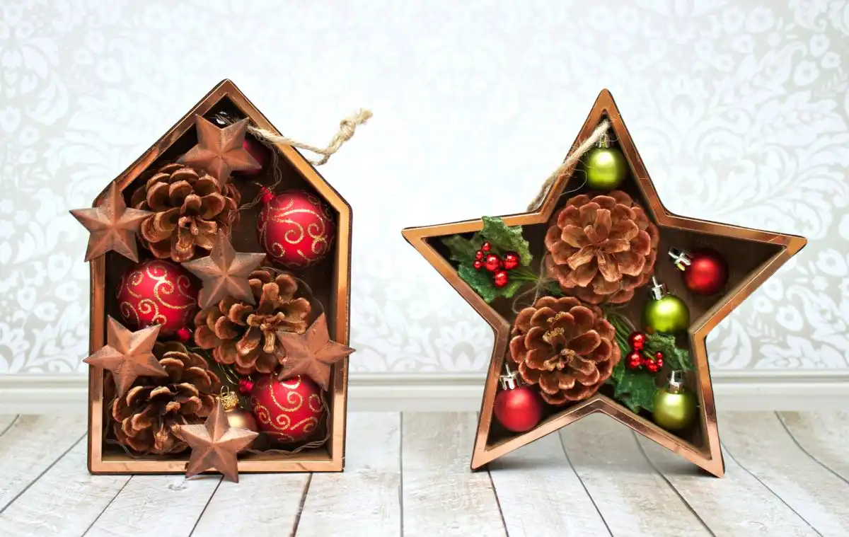 Shadowbox Christmas Ornament Tutorial