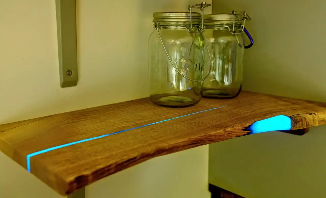 Shelf glowing in dark