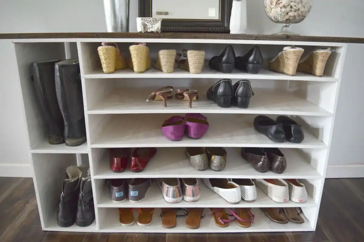 Shelves for shoe rack