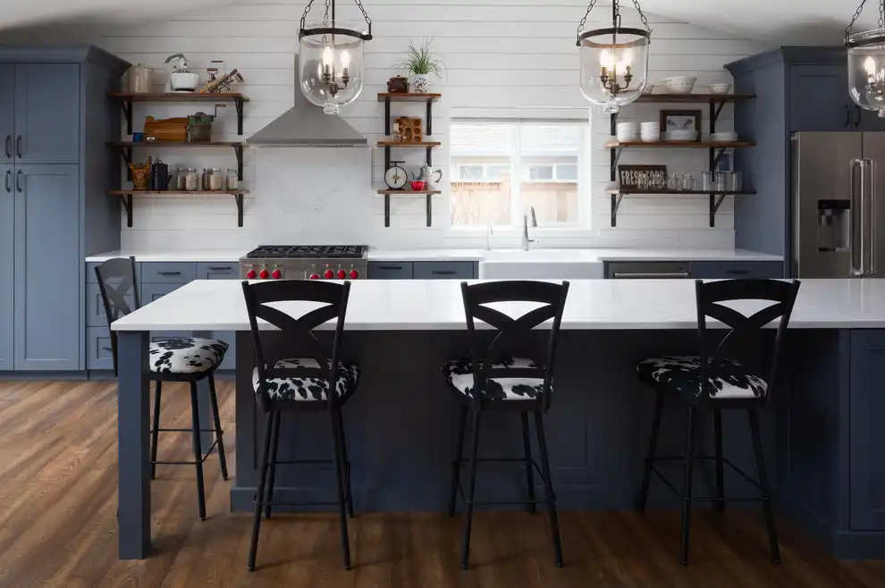 Shiplap and Quartz Backsplash