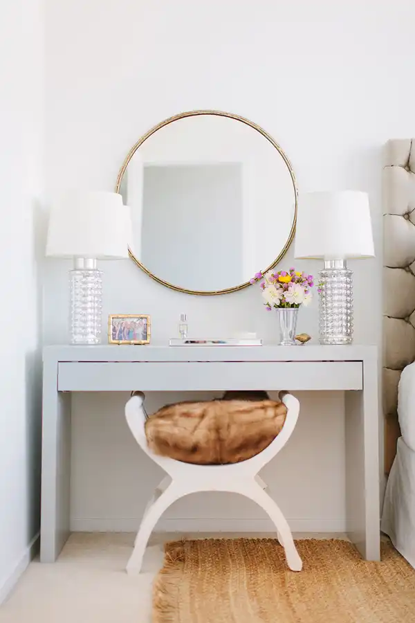 Simiplicity Bedroom vanity