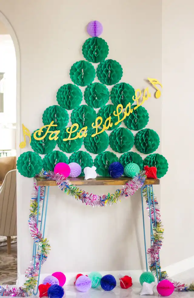 Interesting Christmas Tree Alternatives For Walls