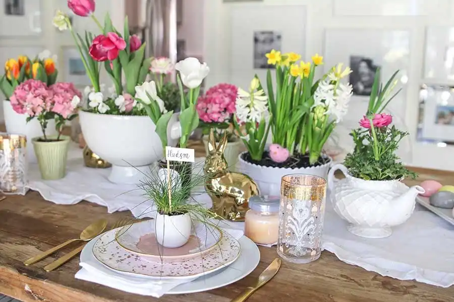 Simple and fresh table decor