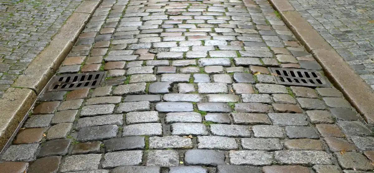 Size and shape of Belgian block